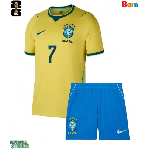 Brasilien Vinicius Junior #7 Replika Babytøj Hjemmebanesæt Børn VM 2026 Kortærmet (+ Korte bukser)